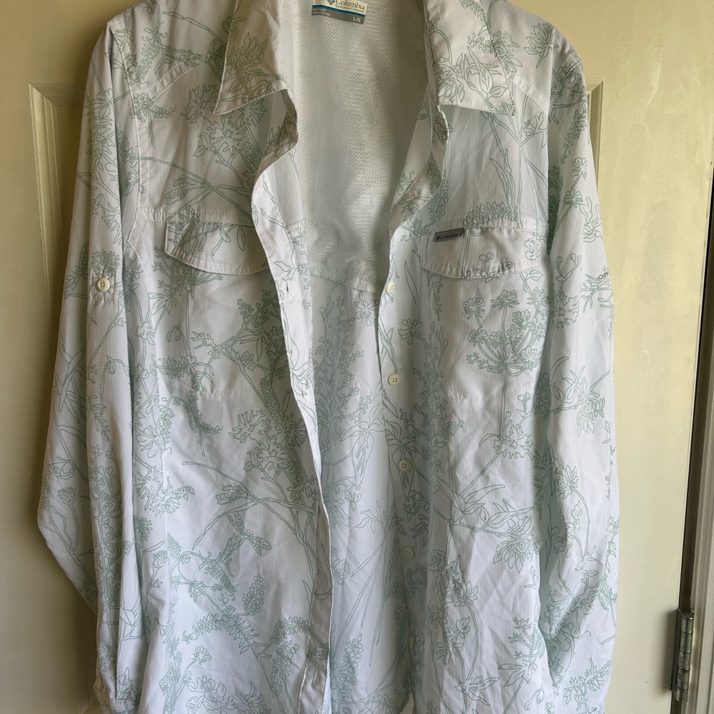 Women's White and Green Button Down Shirt